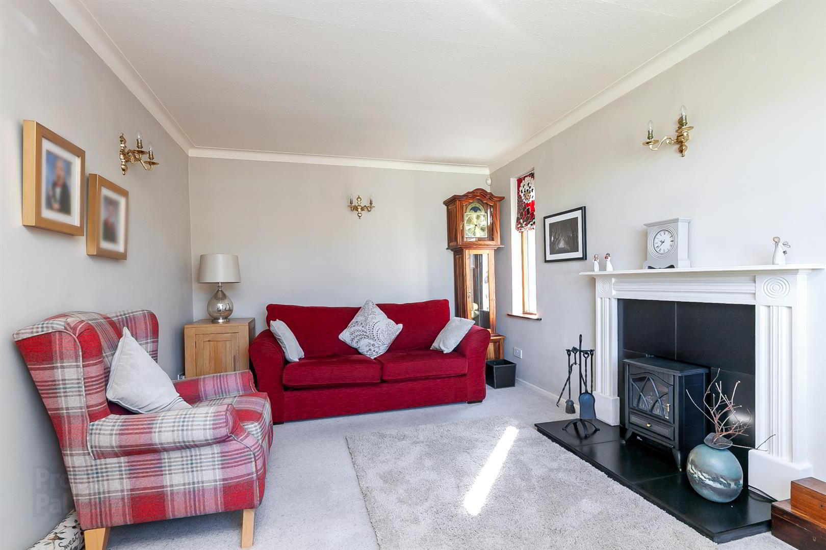 4a Cairnburn Crescent 6 of 33