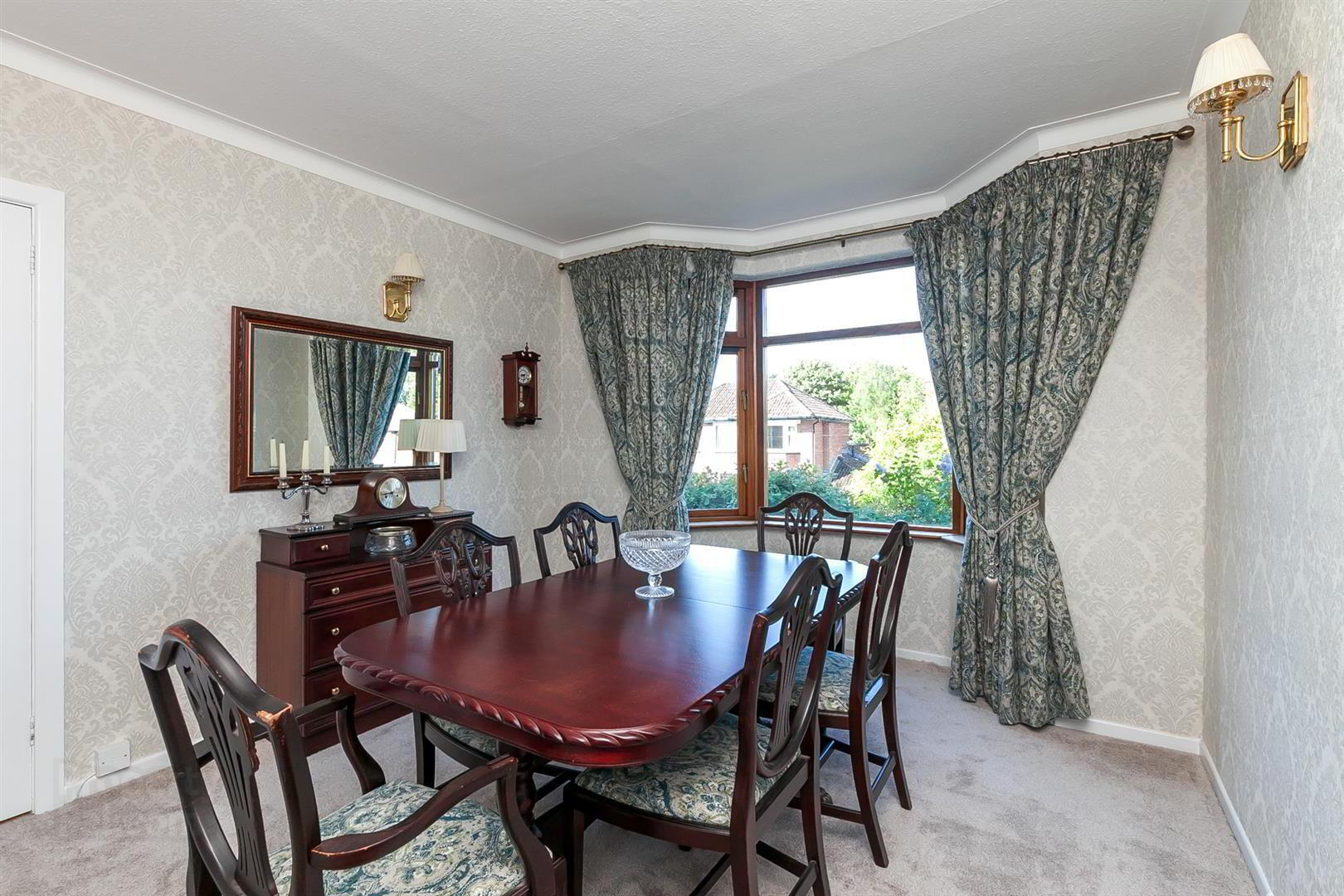 4a Cairnburn Crescent 7 of 33