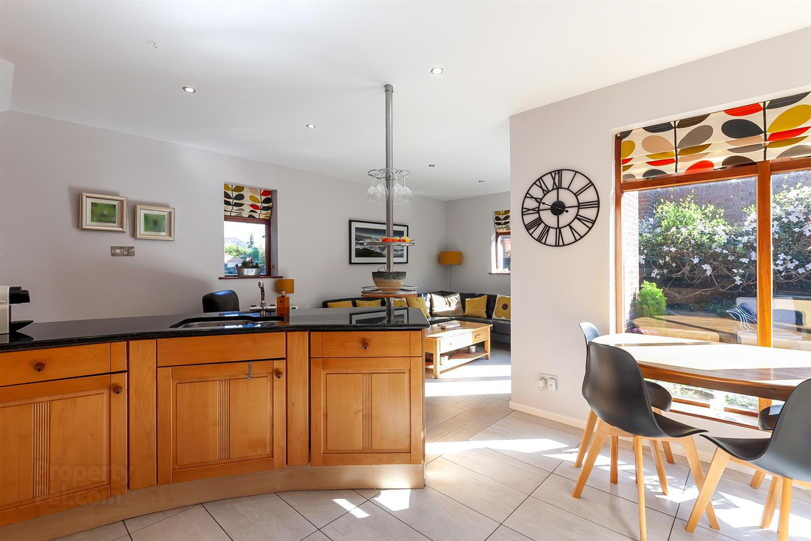 4a Cairnburn Crescent 12 of 33