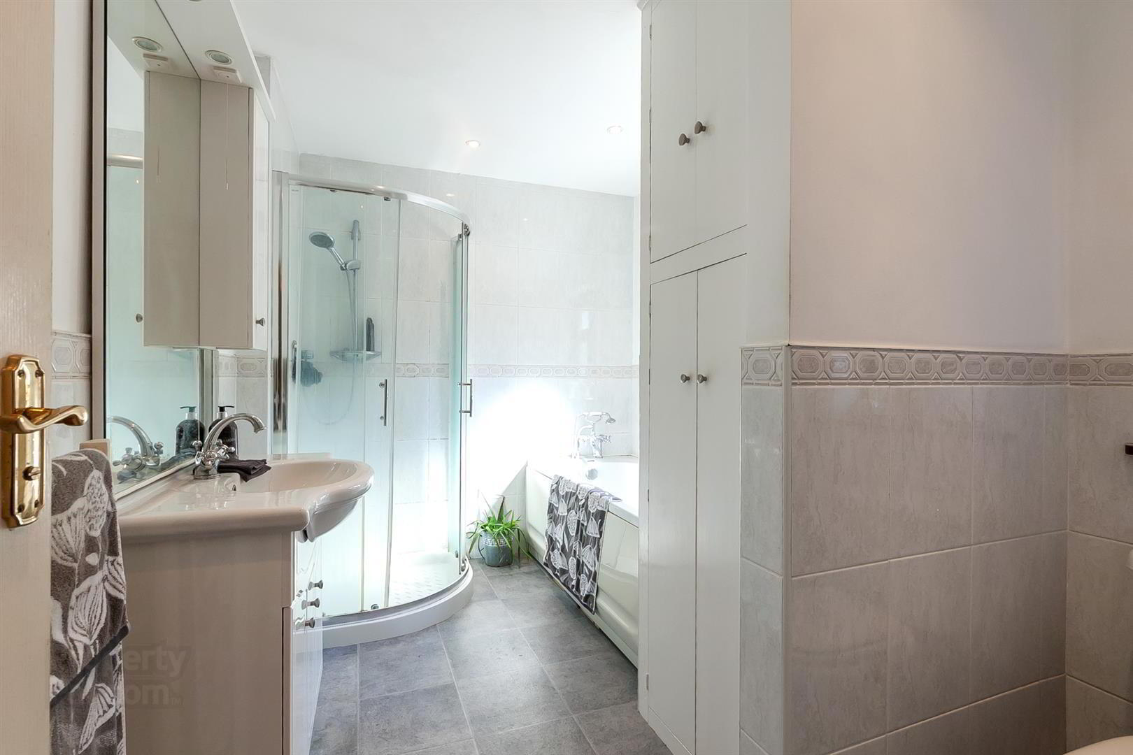 4a Cairnburn Crescent 26 of 33