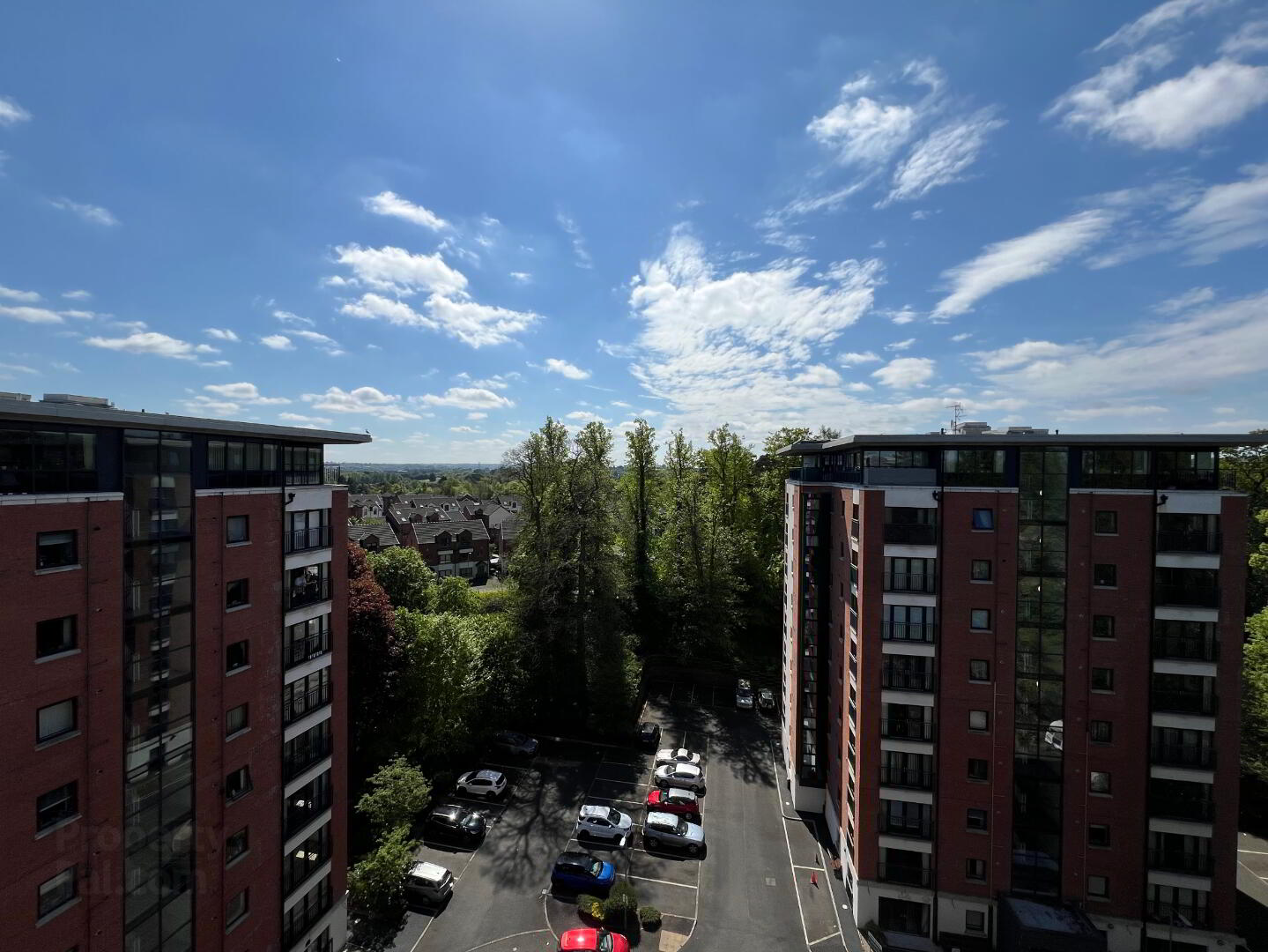 46 The Luna Building (penthouse), 1 Redwood Court 11 of 23