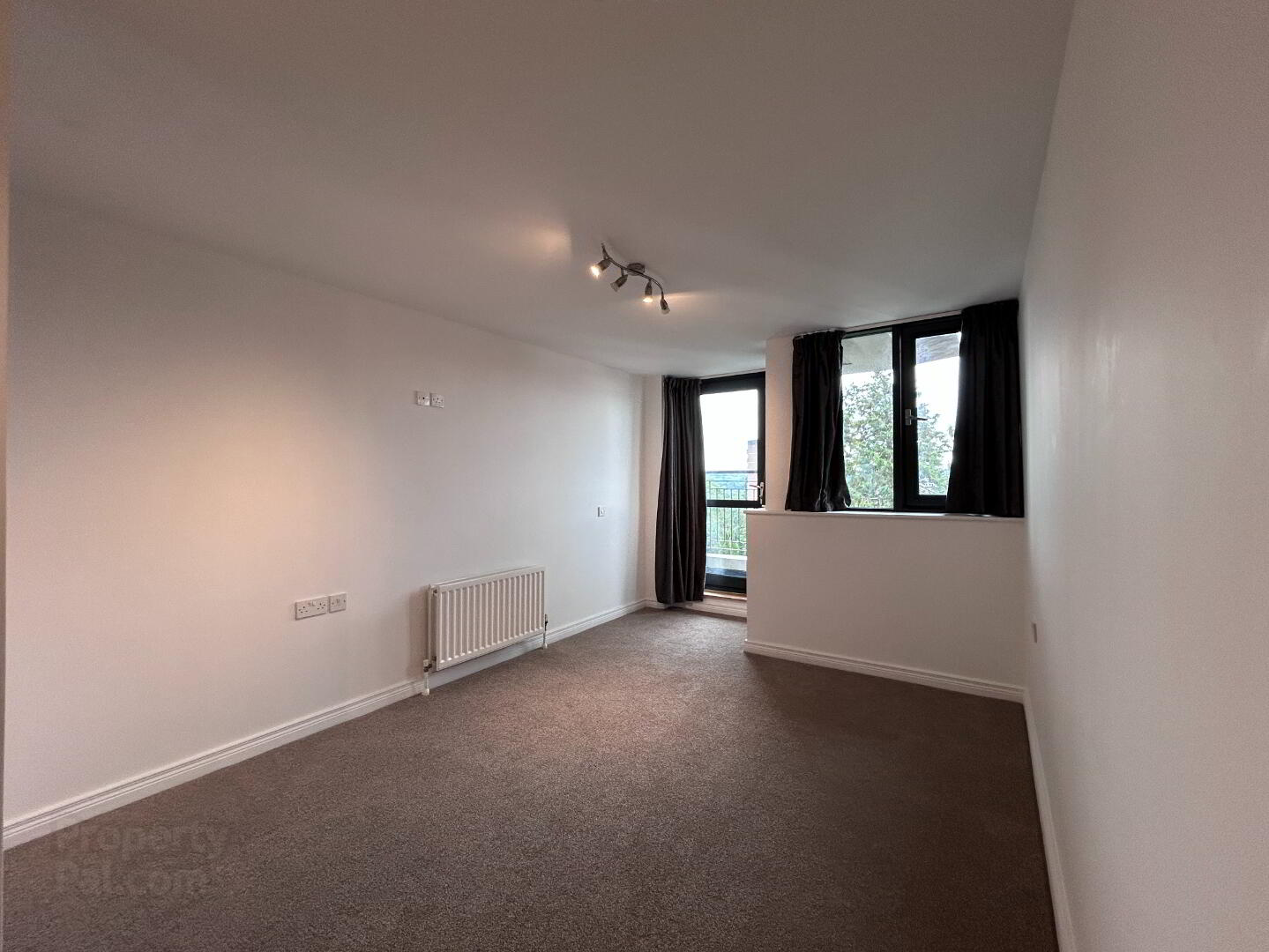 46 The Luna Building (penthouse), 1 Redwood Court 12 of 23