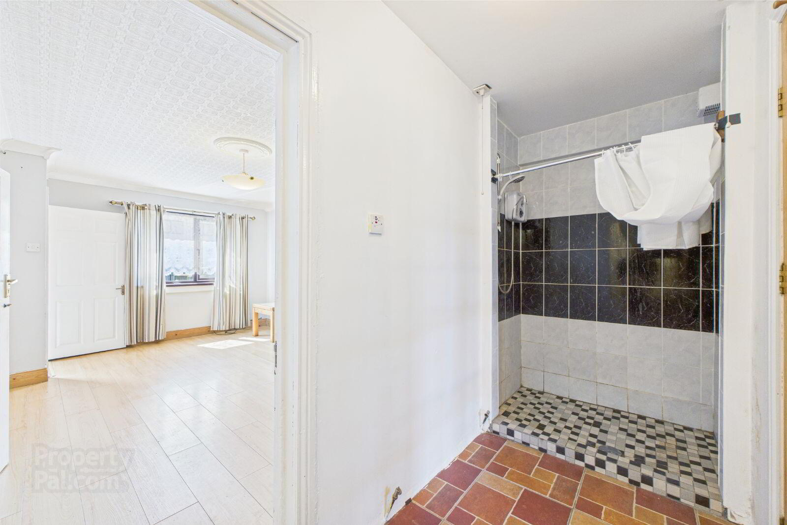 80 Morrissons Avenue 5 of 16