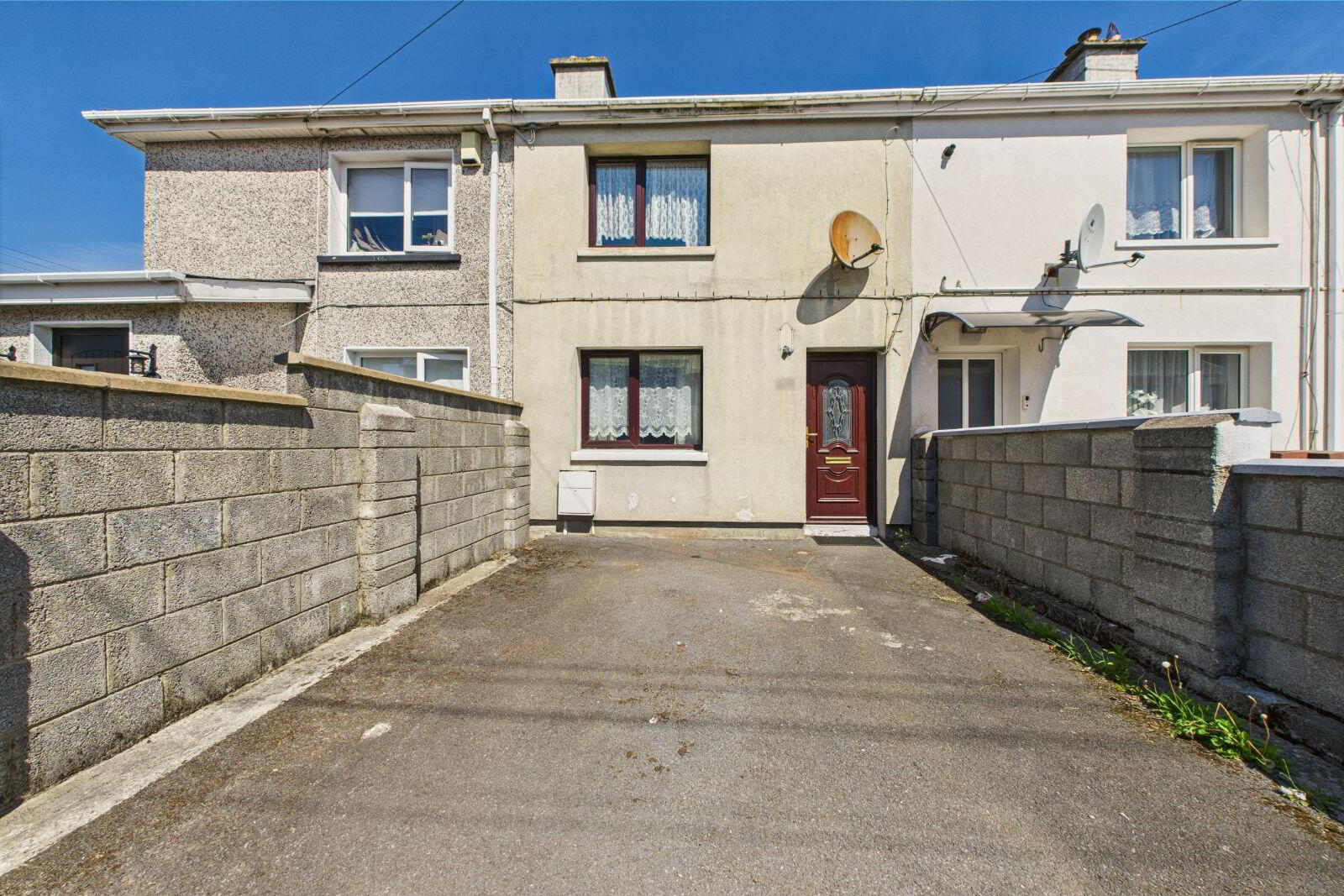 80 Morrissons Avenue 1 of 16