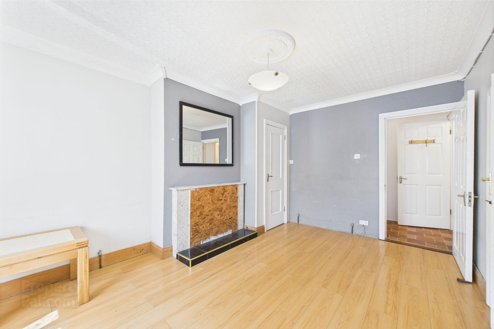 80 Morrissons Avenue 3 of 16