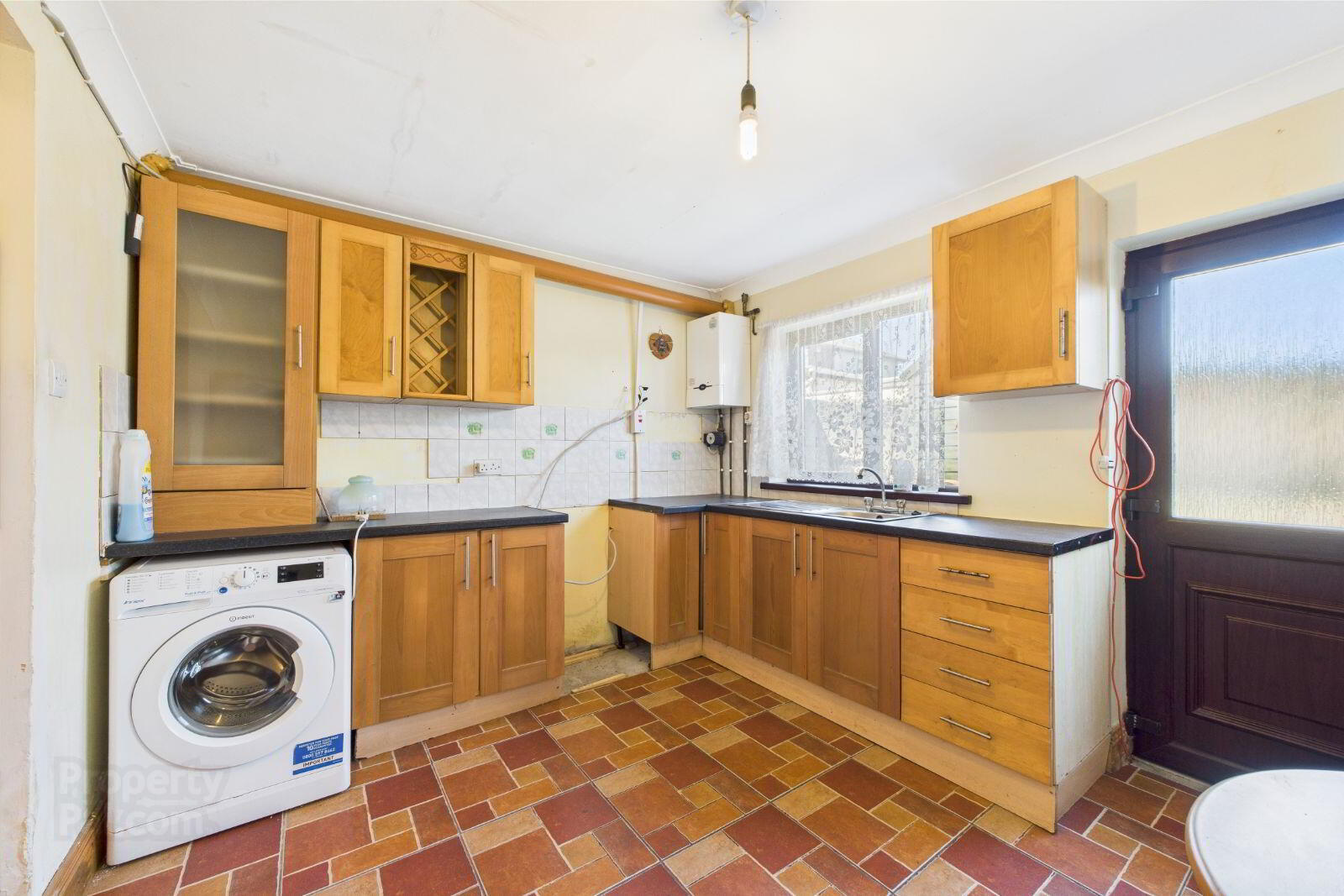 80 Morrissons Avenue 7 of 16