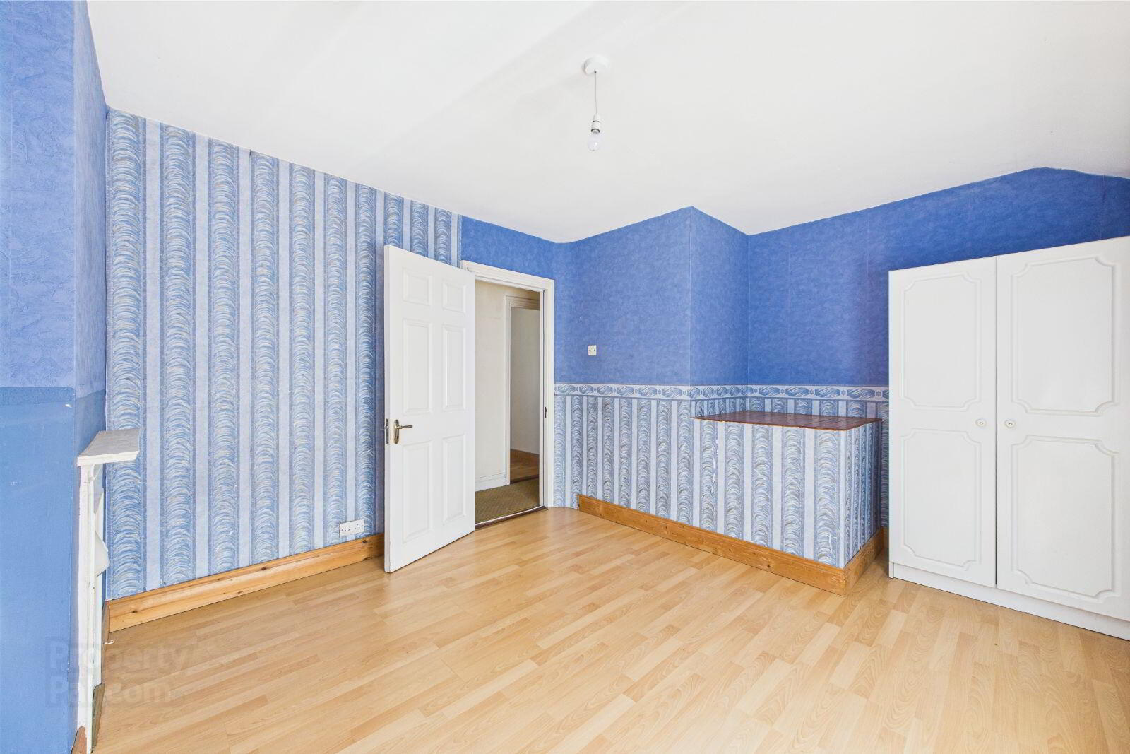 80 Morrissons Avenue 11 of 16