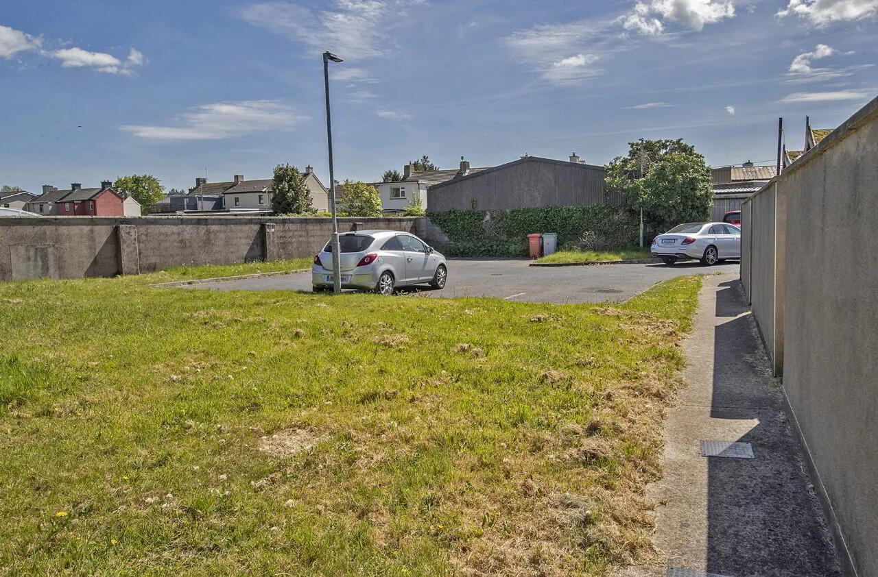 4 Barrack Court 15 of 15