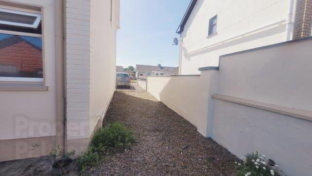 No. 10 New Houses 21 of 23