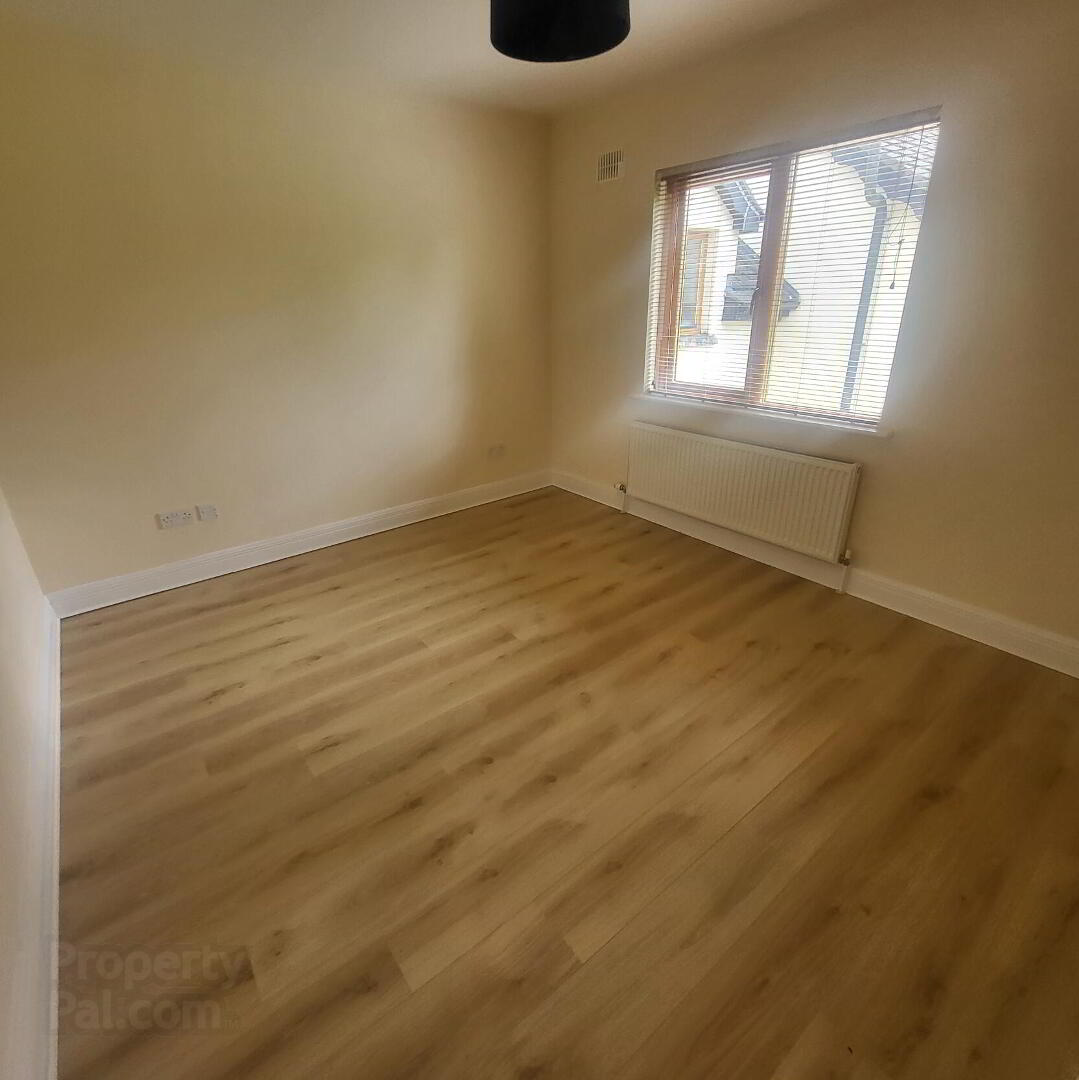 6 Earls Court. Lough Rynn 21 of 31