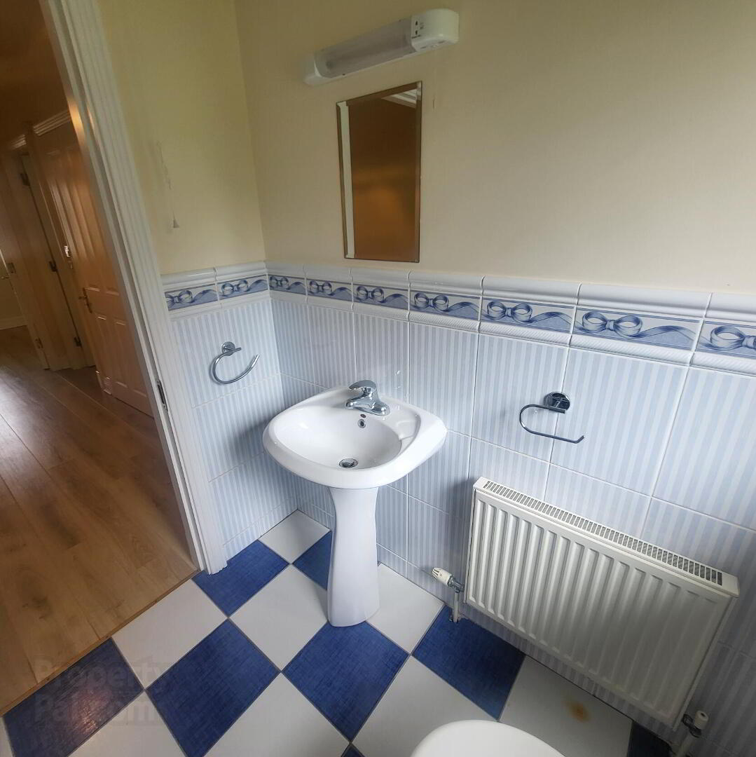 6 Earls Court. Lough Rynn 19 of 31