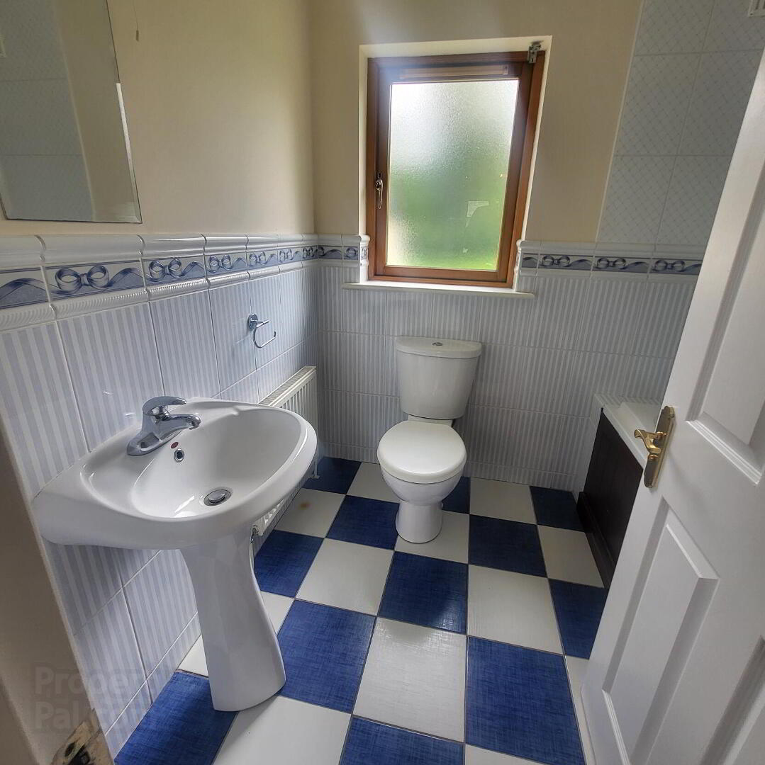 6 Earls Court. Lough Rynn 17 of 31