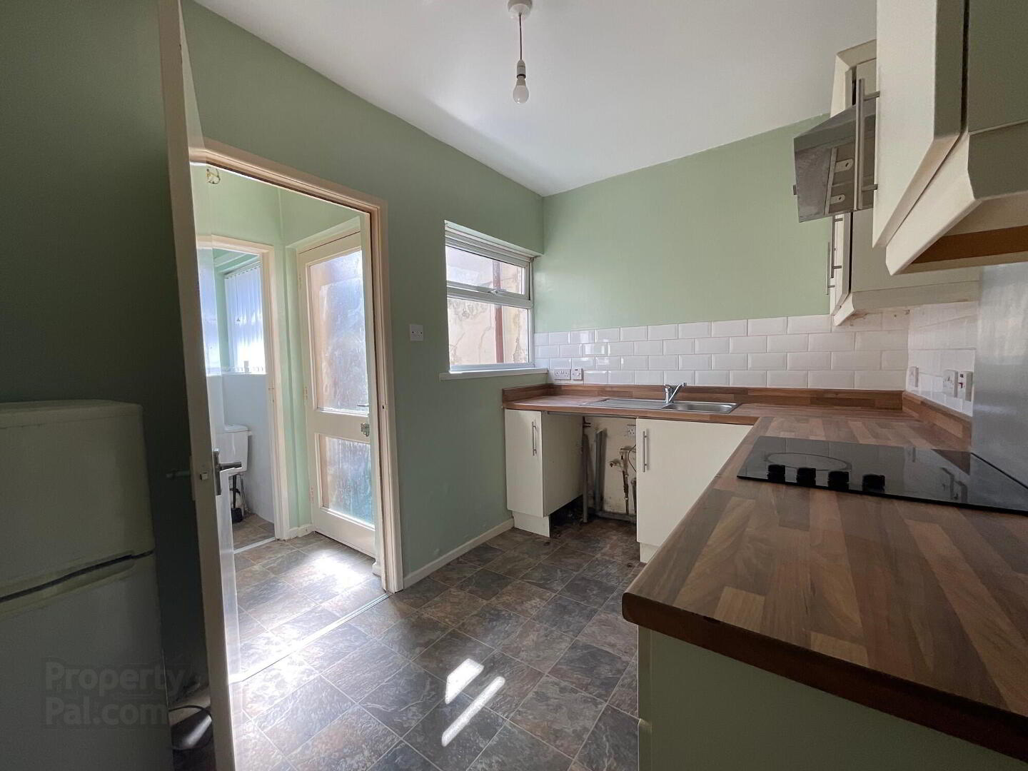 46 Rosebank Street 6 of 11