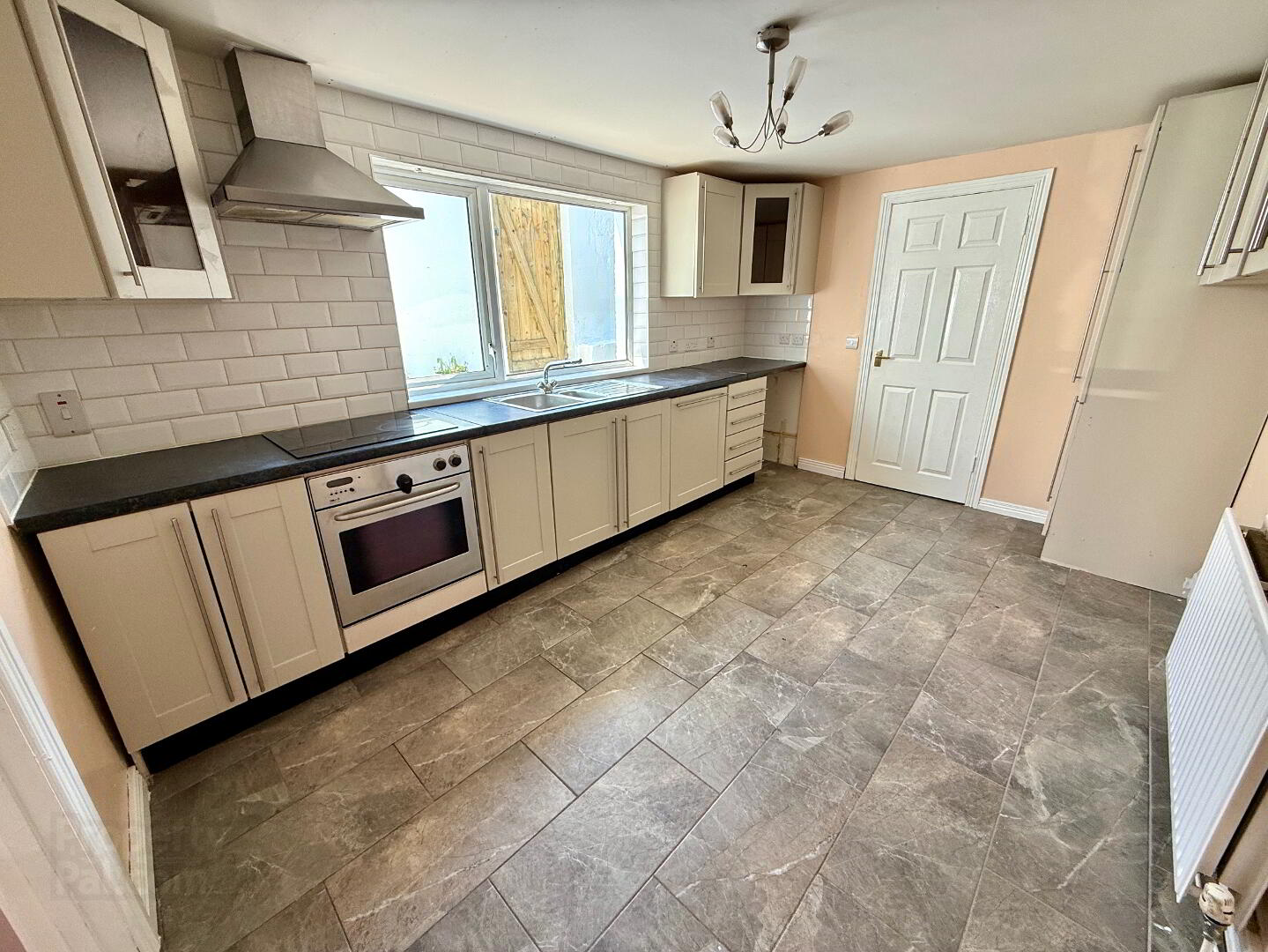 18 Benvarden Avenue 10 of 29