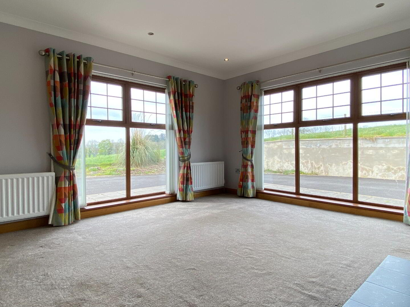 73 Drennan Road 4 of 30