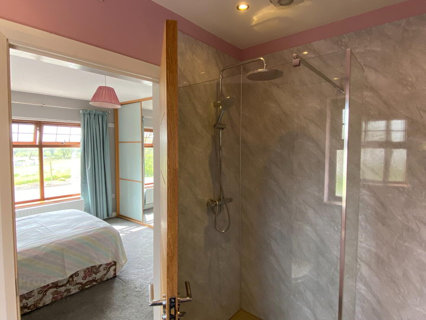 73 Drennan Road 16 of 30
