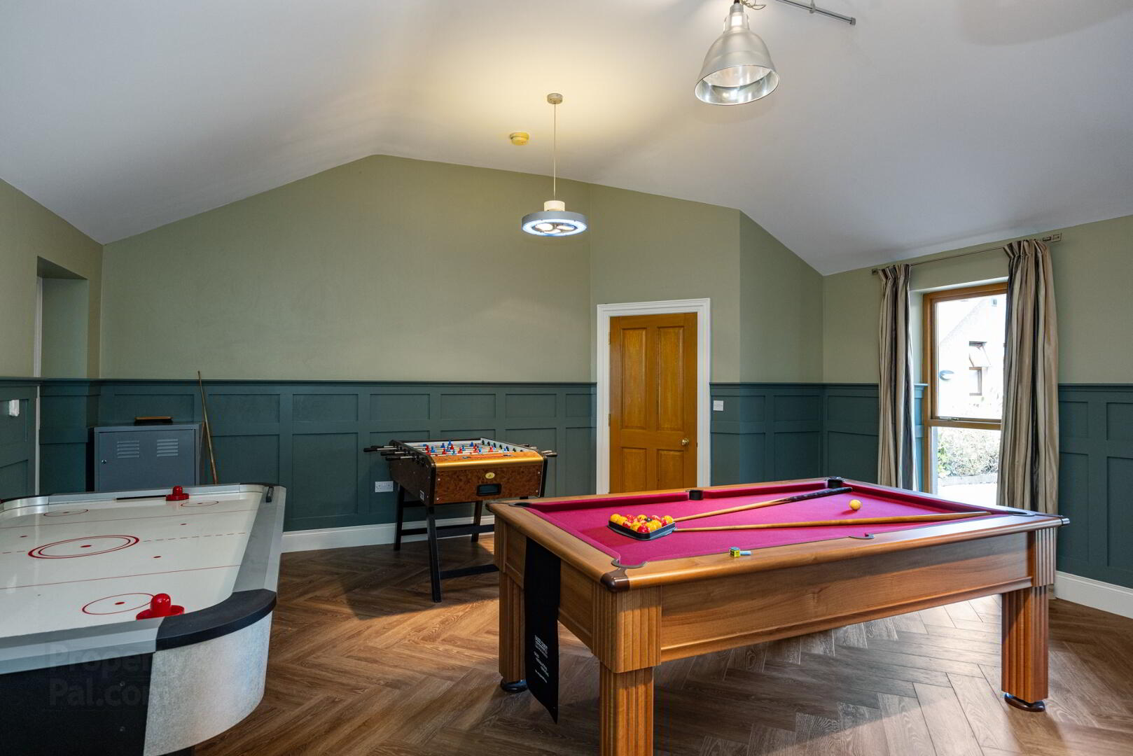 Dunbeag House, 50 & 50a Rowreagh Road 19 of 40