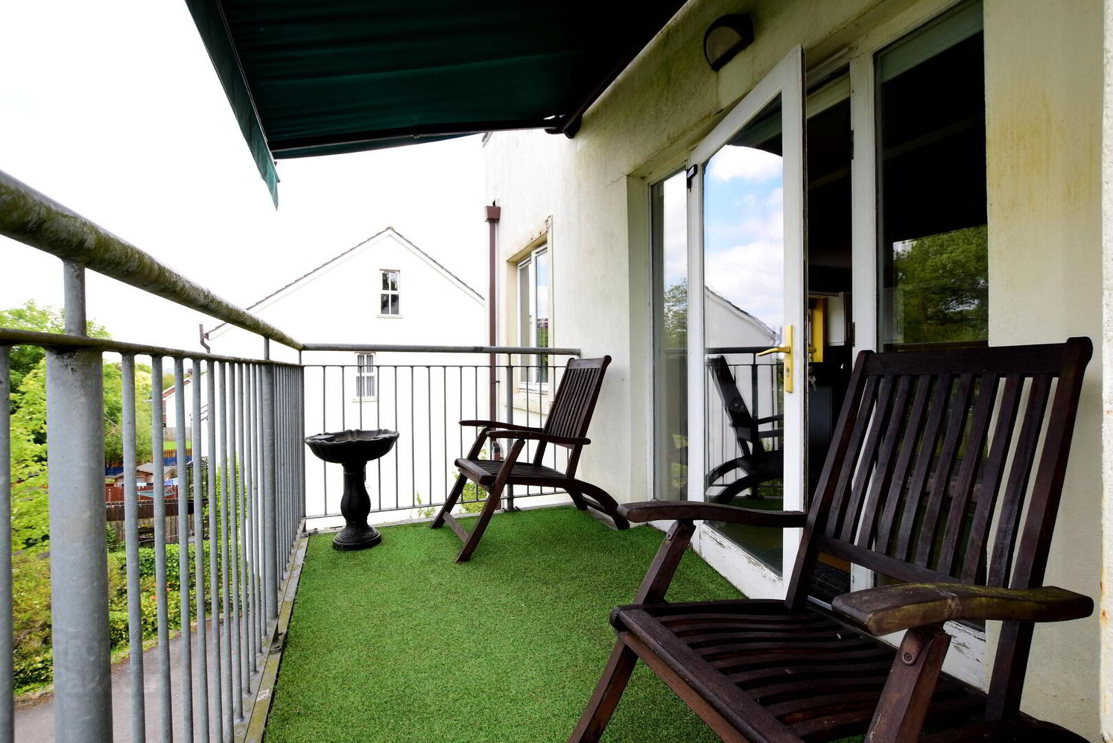 27 Village Court 18 of 22