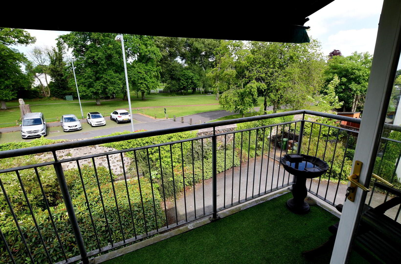 27 Village Court 19 of 22