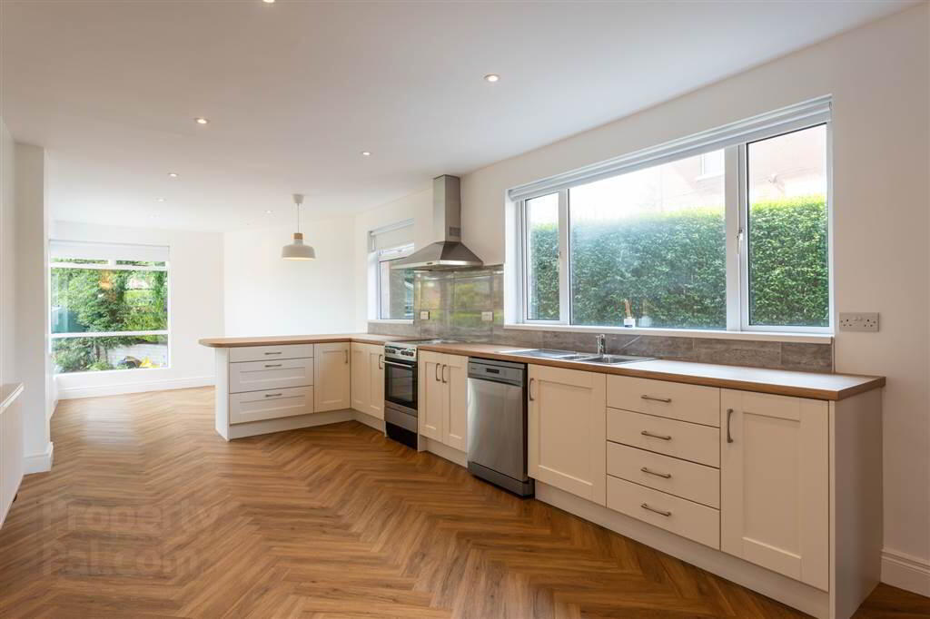 11 Parkmount Road 5 of 19