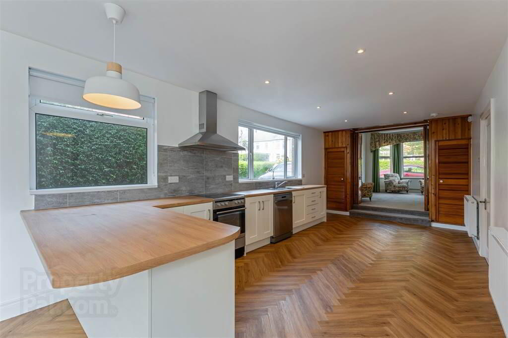 11 Parkmount Road 4 of 19