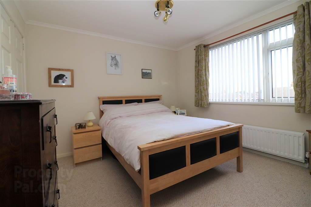 21 Cloverdale Road 6 of 9