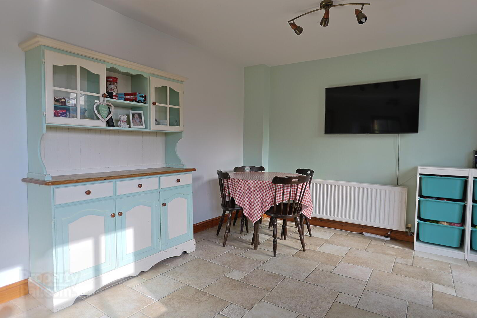 38 Glebe Hill Manor 8 of 42