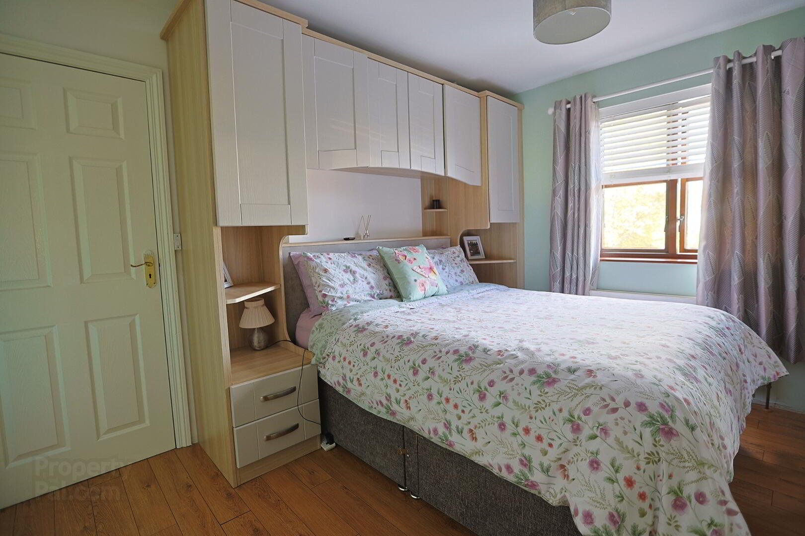 38 Glebe Hill Manor 24 of 42