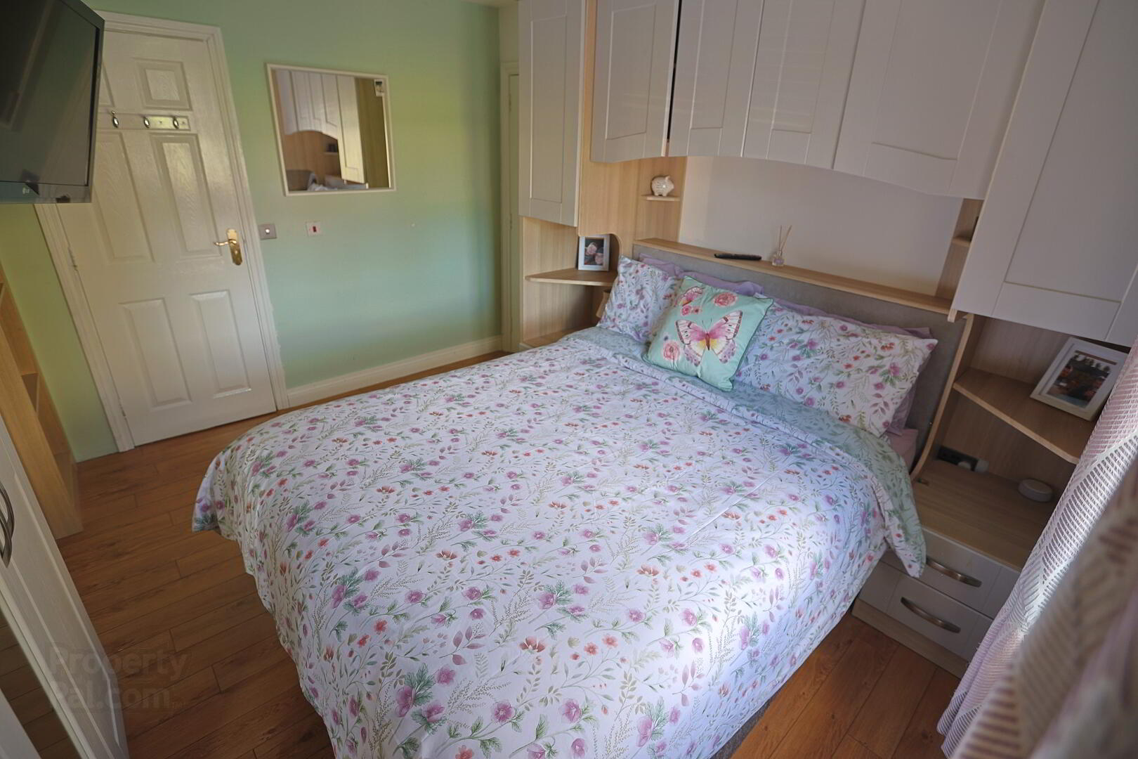 38 Glebe Hill Manor 26 of 42