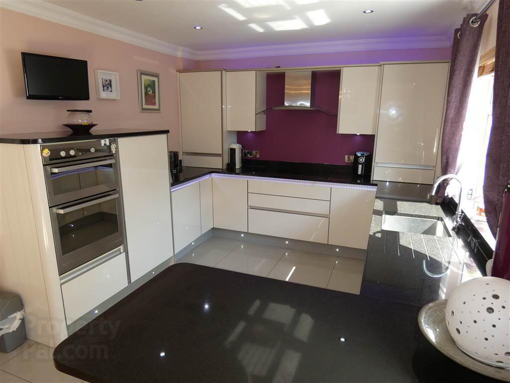 11 Dermott Gardens 11 of 29