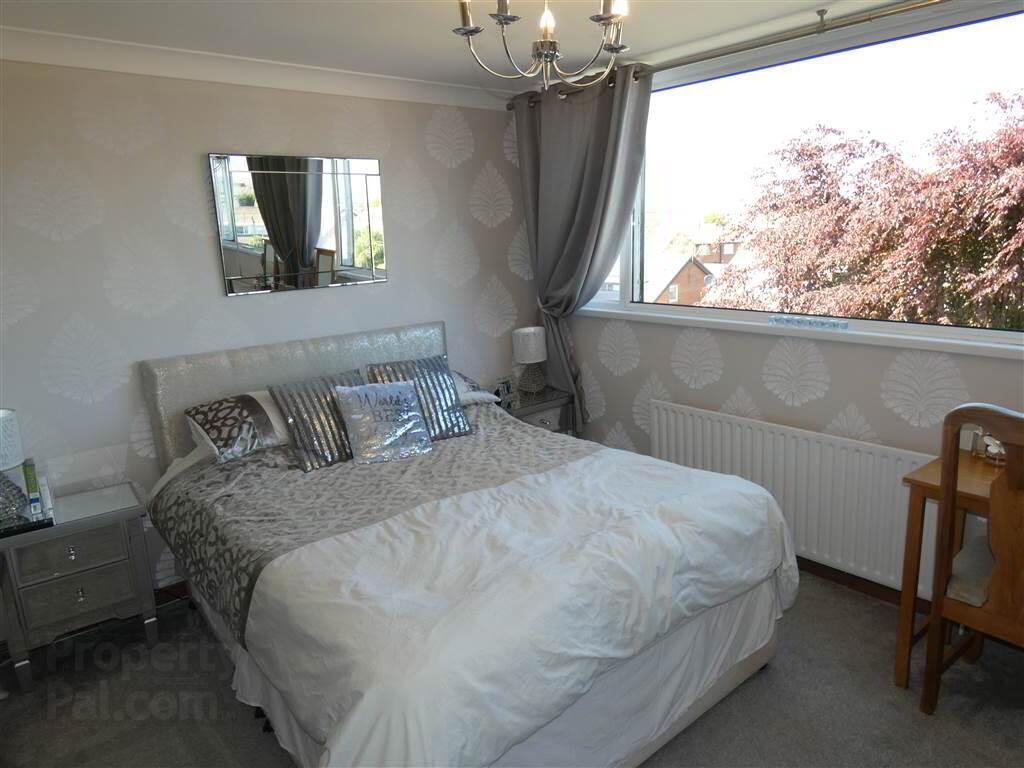 11 Dermott Gardens 16 of 29