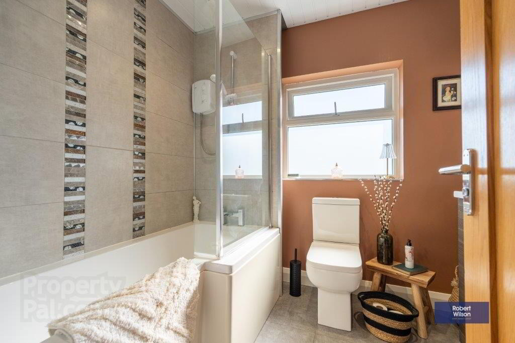 52 Waringstown Road 27 of 32