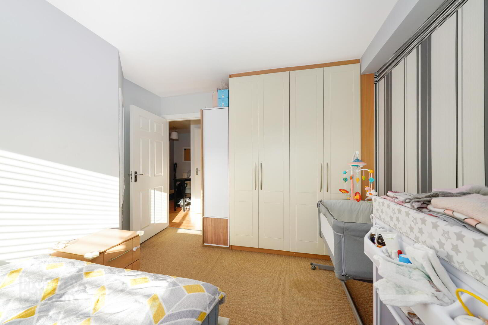 78 Apt. Block, D Cedar Square 12 of 18