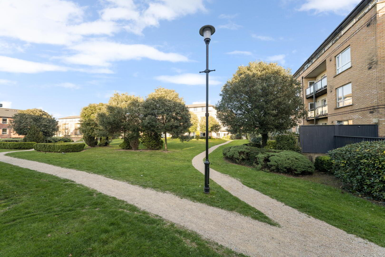78 Apt. Block, D Cedar Square 17 of 18