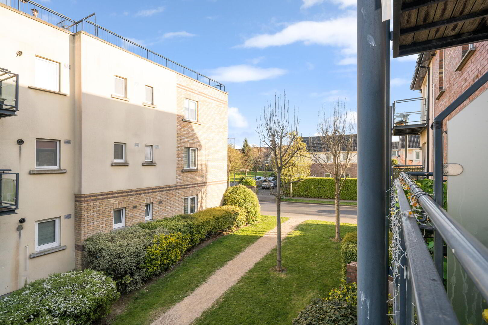 78 Apt. Block, D Cedar Square 16 of 18