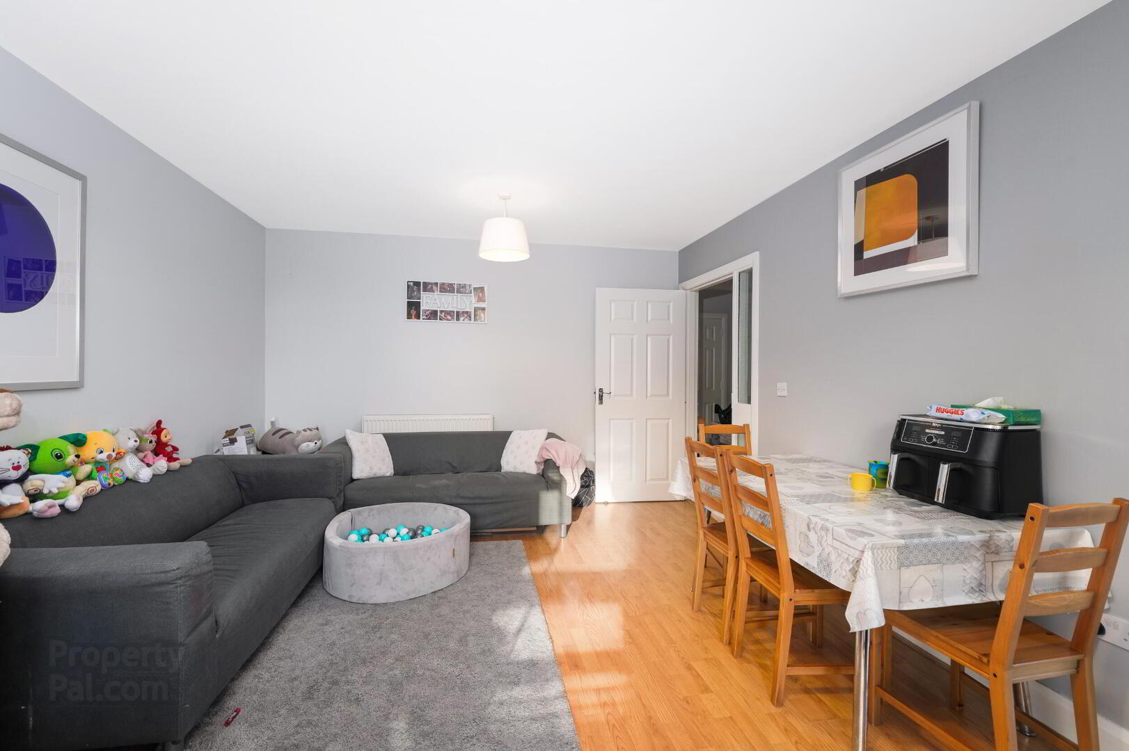 78 Apt. Block, D Cedar Square 7 of 18