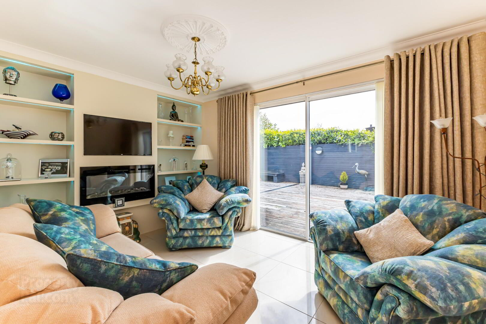 River Side, 6 Smalls Road 18 of 38