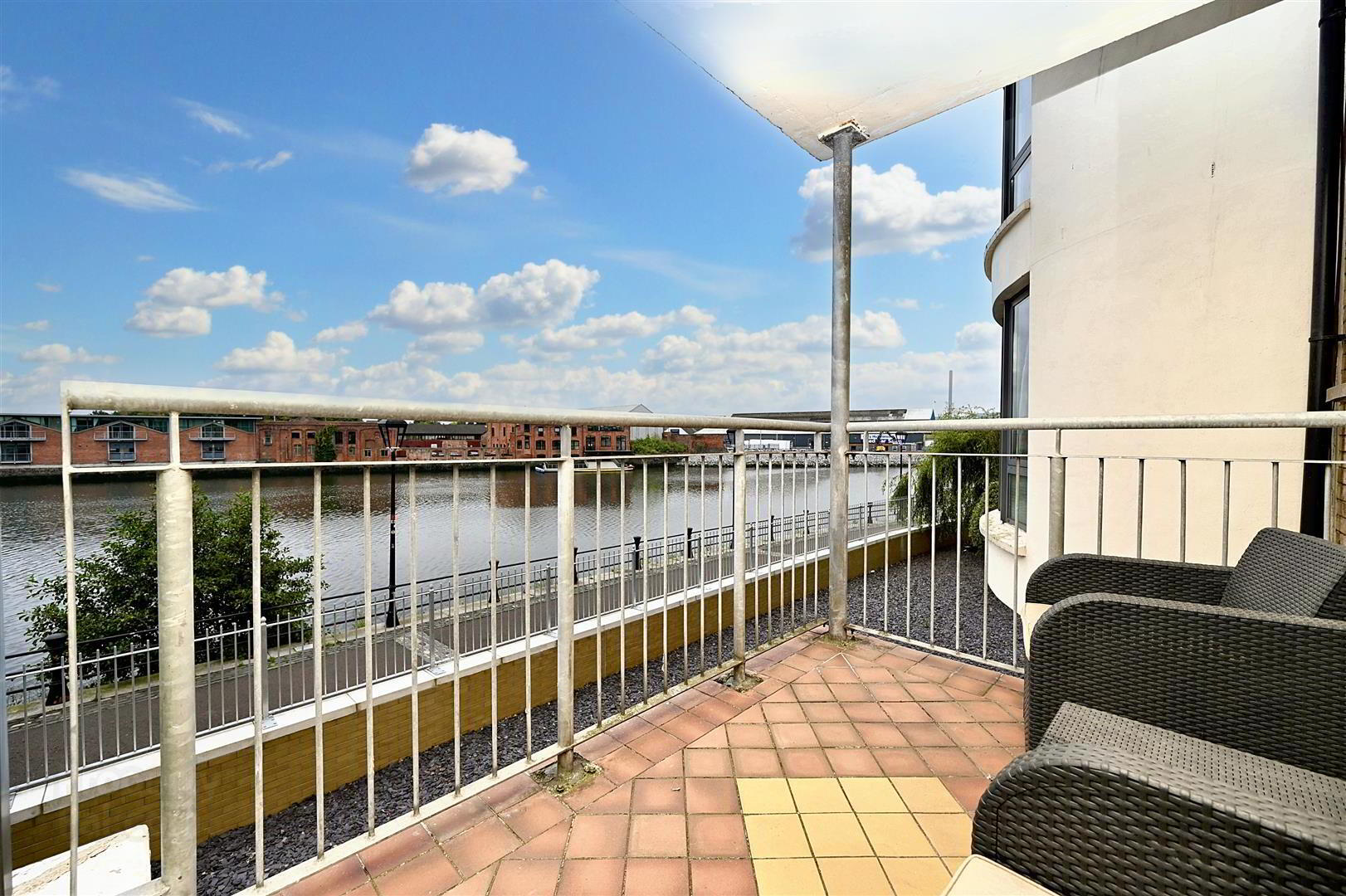Apt 27 St Georges Harbour, 51 East Bridge Street 5 of 16