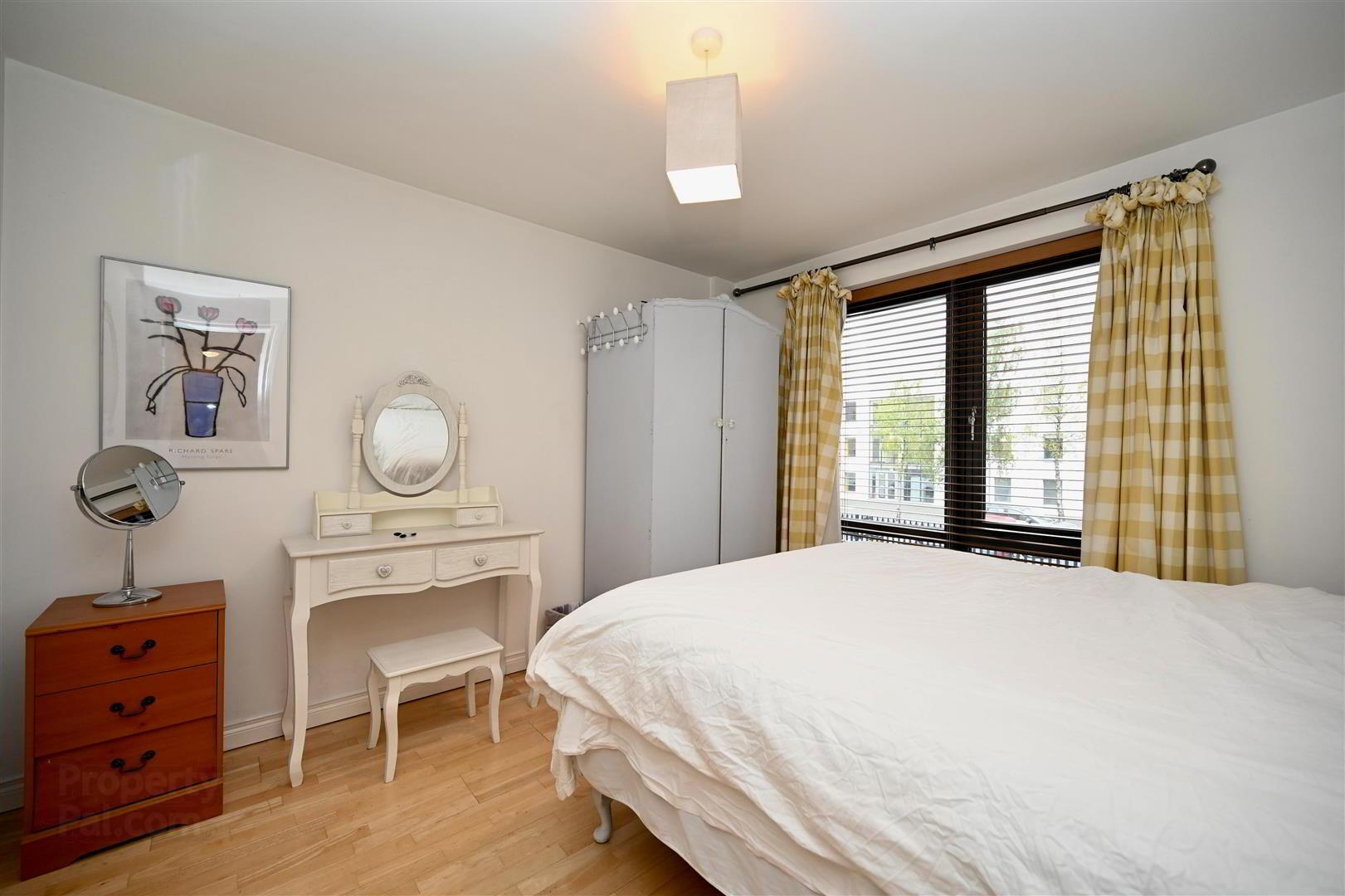 Apt 27 St Georges Harbour, 51 East Bridge Street 13 of 16