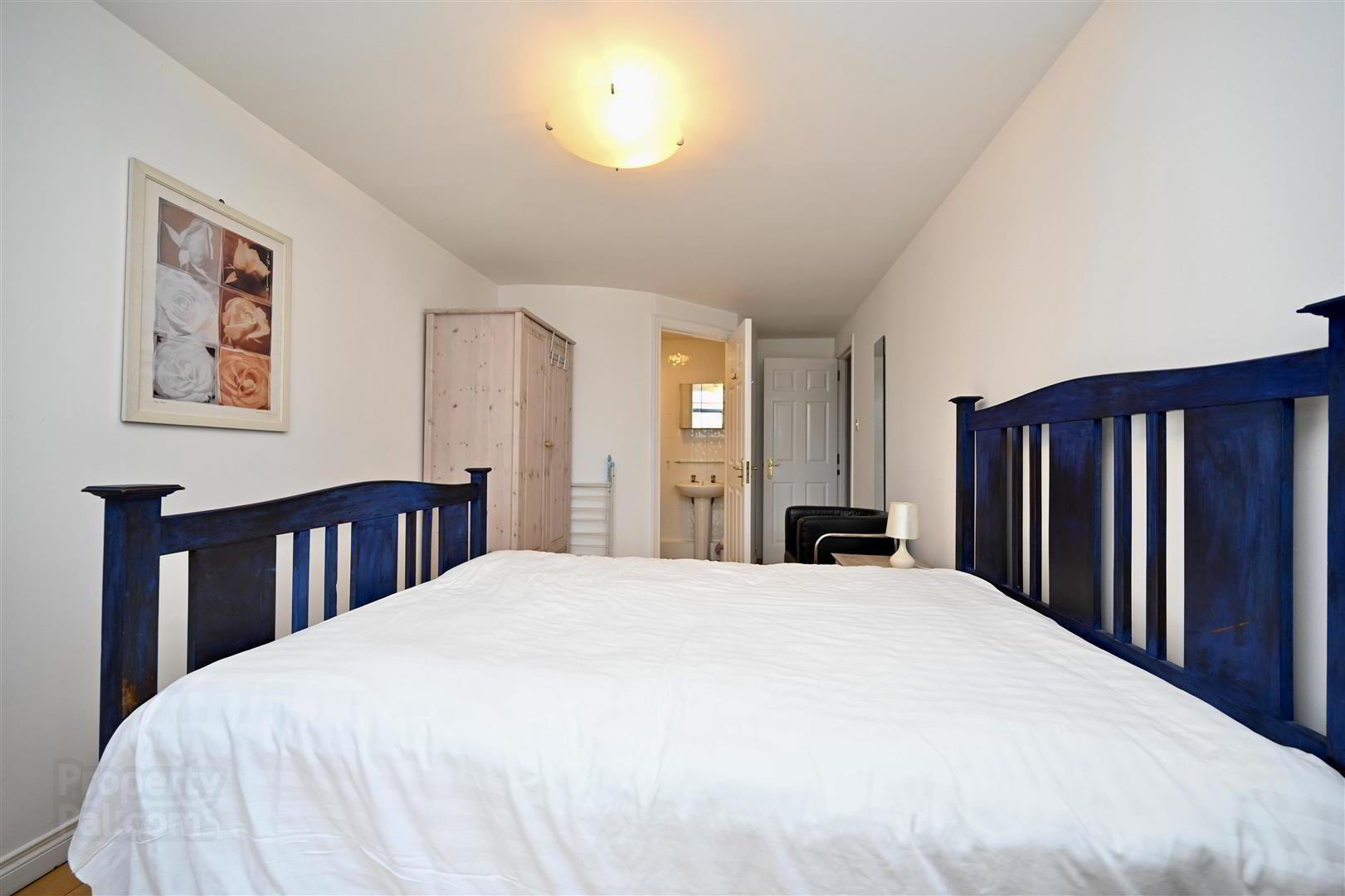 Apt 27 St Georges Harbour, 51 East Bridge Street 11 of 16