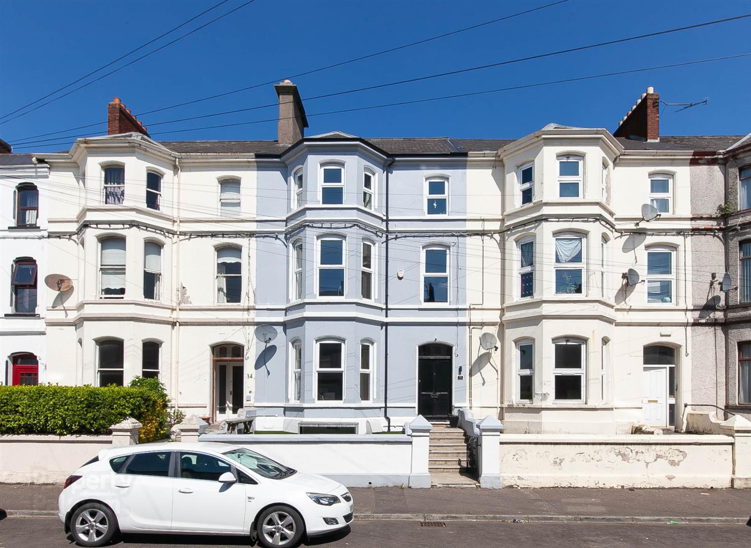 16 Curran Road 1 of 38