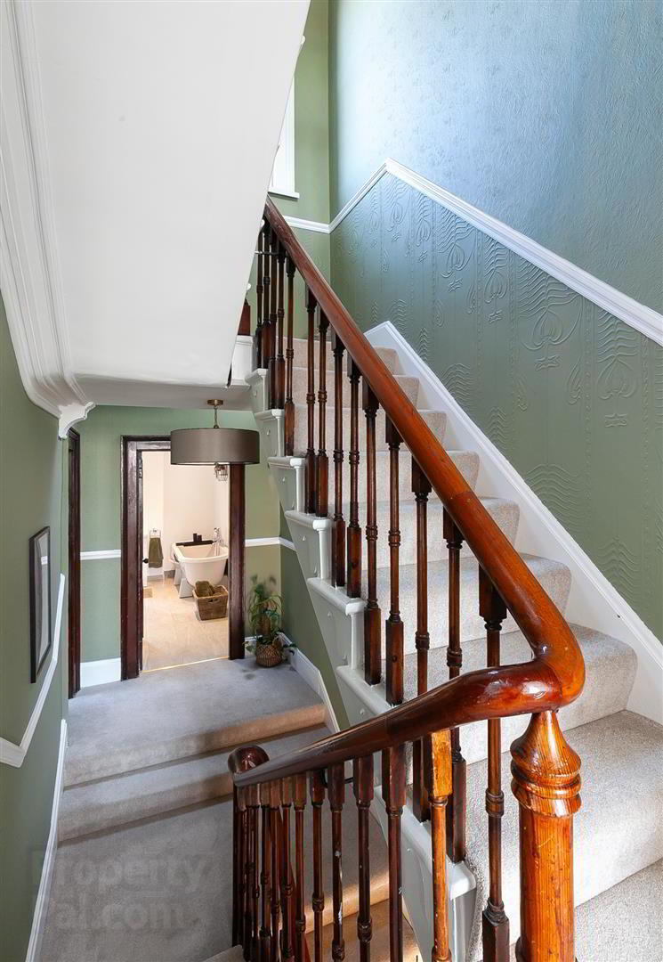 16 Curran Road 19 of 38
