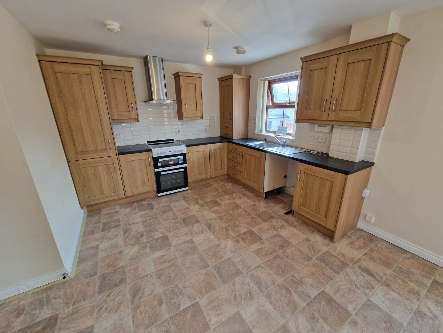 7 Marald Court 6 of 16
