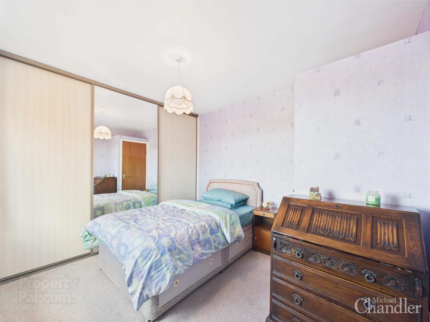 35 Glenholm Crescent 16 of 24