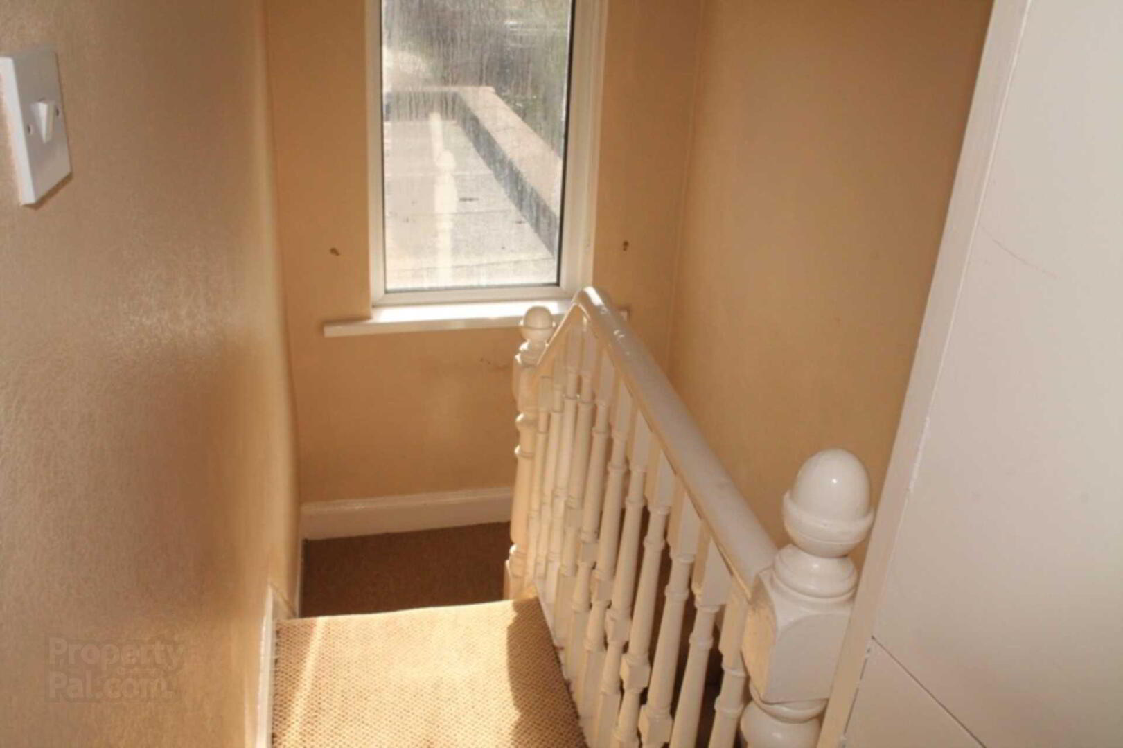 17 Willowfield Gardens 6 of 10