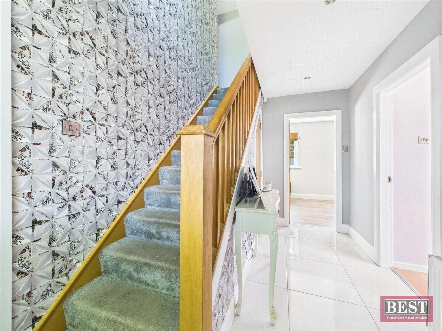 property description image