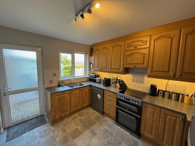 42 Donegall Avenue 5 of 16
