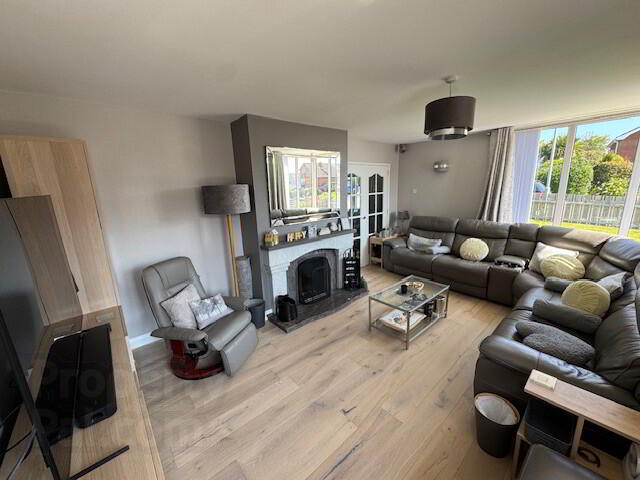 42 Donegall Avenue 3 of 16