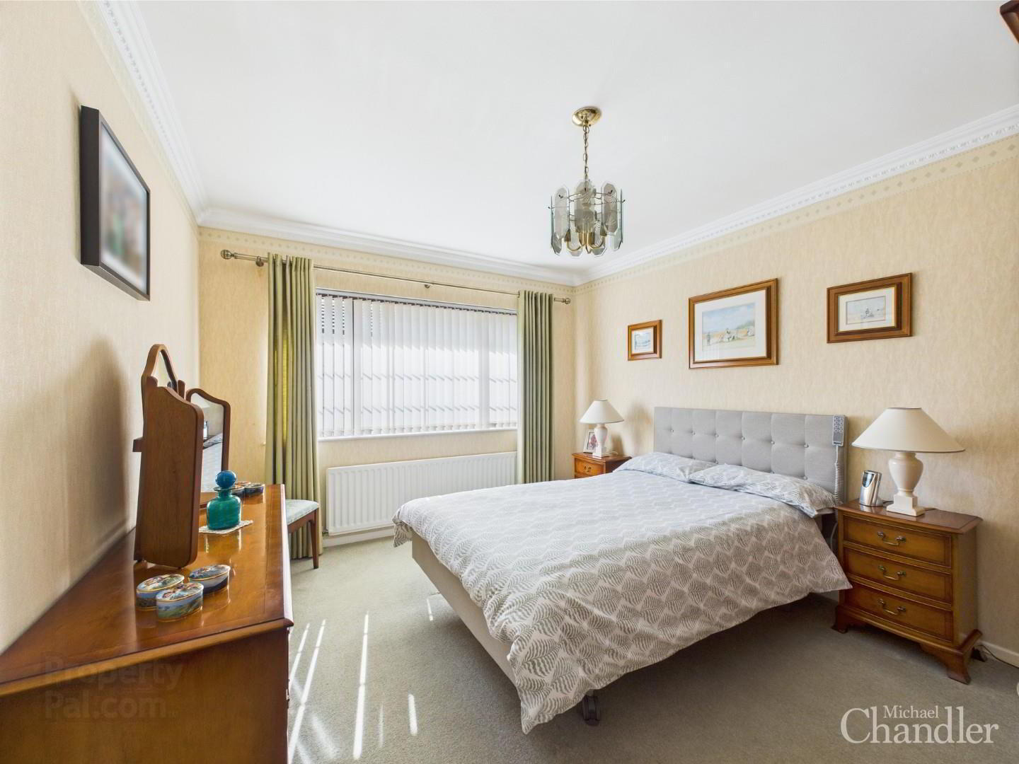 13 Finsbury Crescent 6 of 19