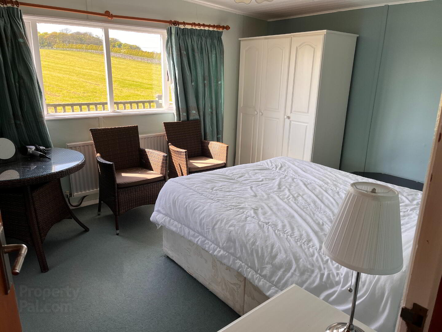 46/47 Clogher Cove 9 of 16